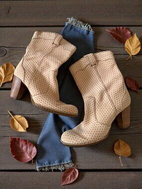 BORN Beige Leather Pull on Boots Size US 10